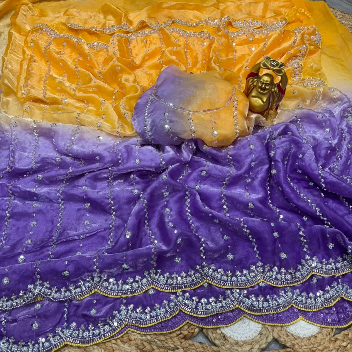 Dual shade saree - Image 4