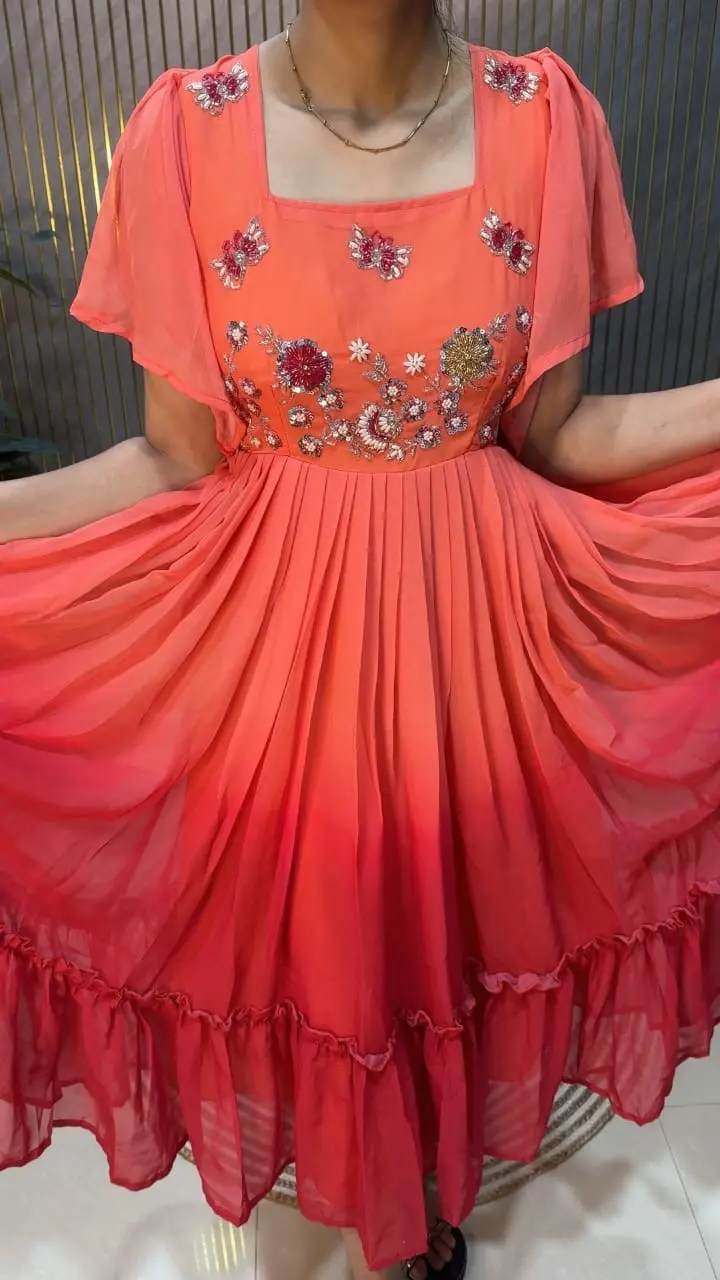 Midi gown - Image 3