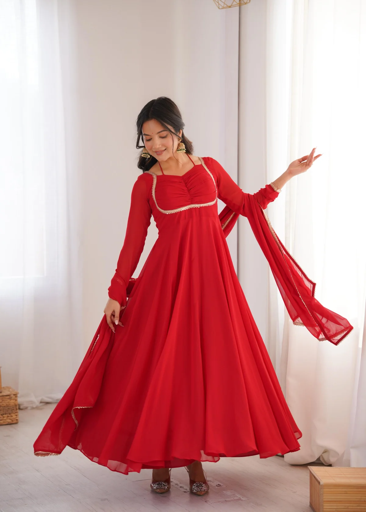 Neelothii Anarkali - Image 4