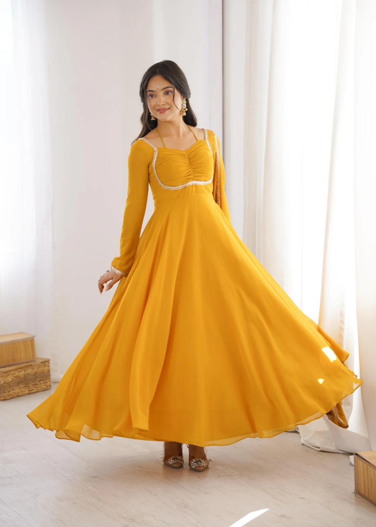 Neelothii Anarkali - Image 6