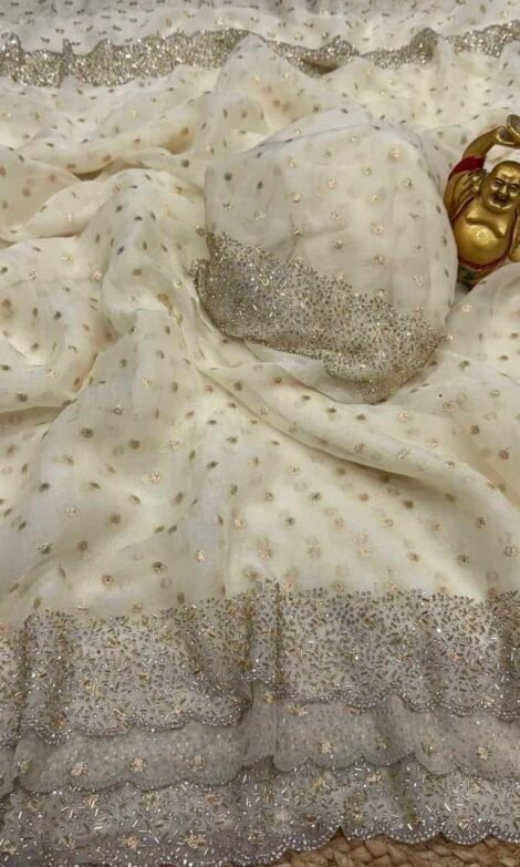 Pathuvai saree