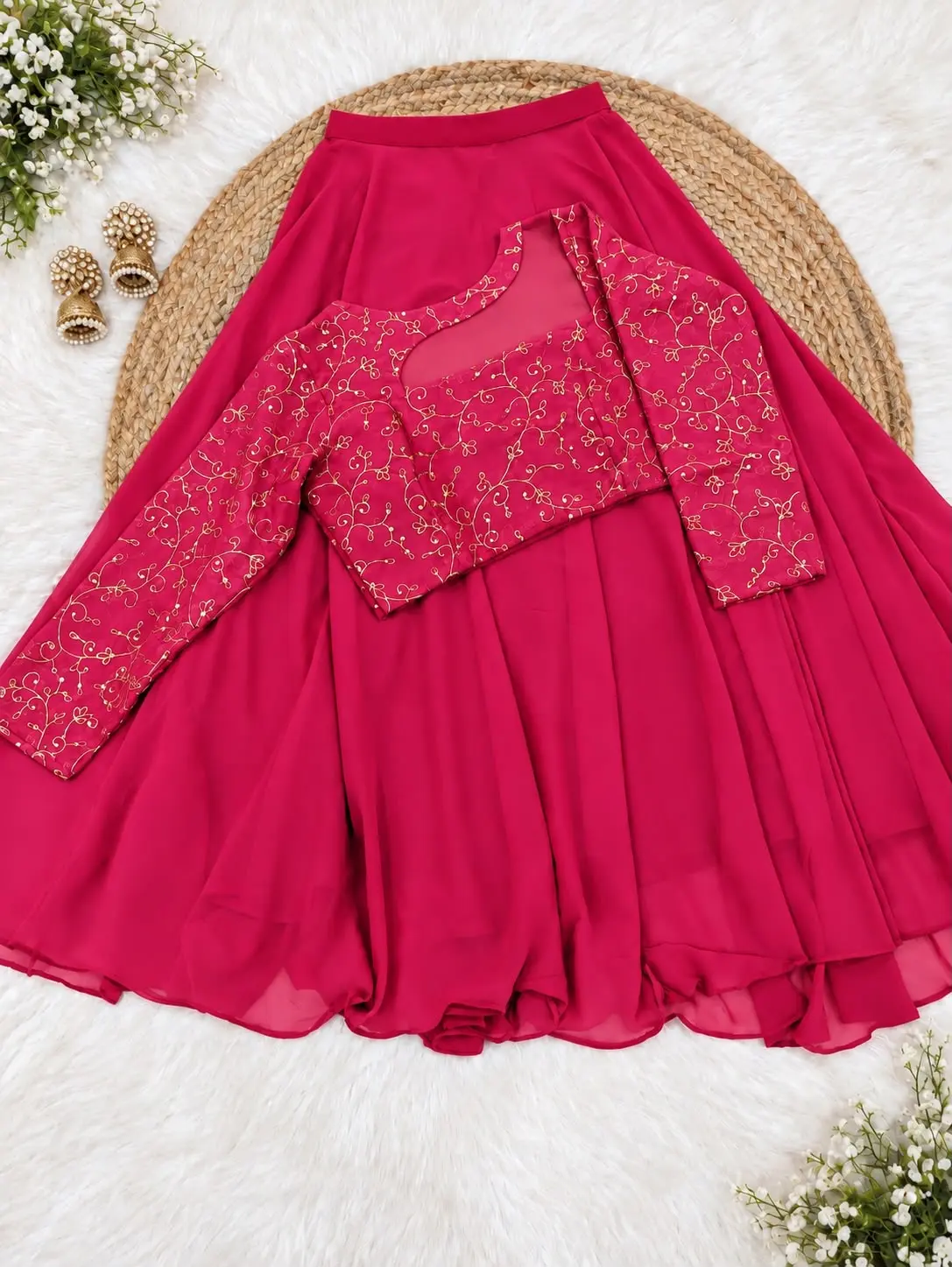 Neelu lehenga - Image 10