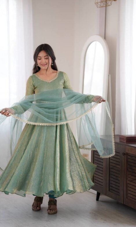 Star Anarkali