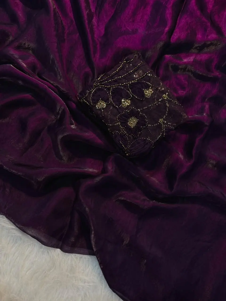 Chocolate saree - Image 5