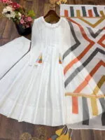 Munna Anarkali - Image 2